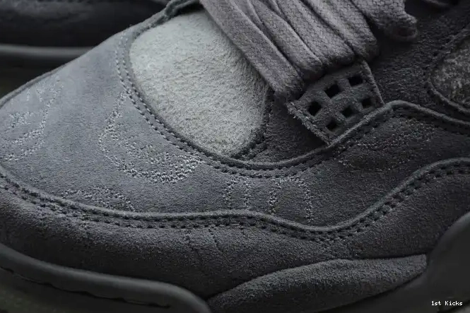 Jordan Air Grey 4 930155-003 x KAWS Cool 0520